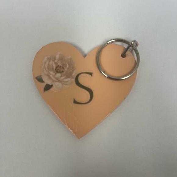 Knana Knots Accessories - Floral Heart Keychain